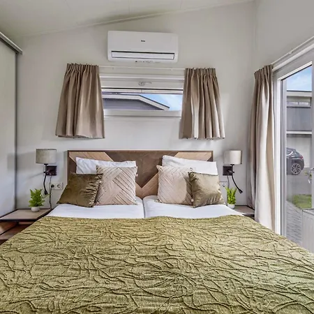 홀리데이파크 Topparken - Recreatiepark Het Esmeer 3*