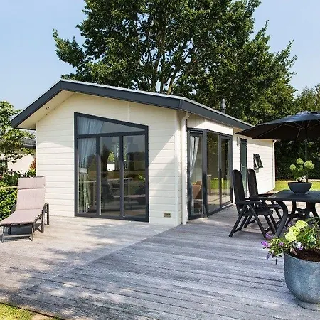 Topparken – Recreatiepark Het Esmeer 3*