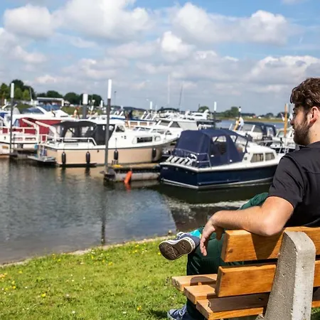 Recreatiepark Het Esmeer 홀리데이파크 3*