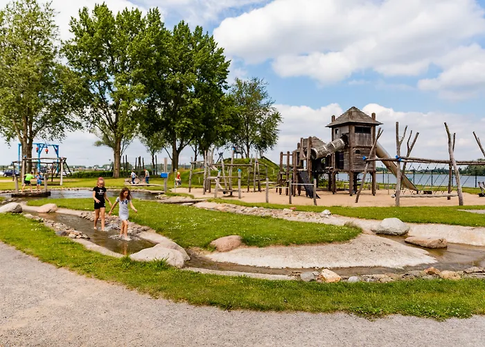 ホリデーパーク Recreatiepark Het Esmeer