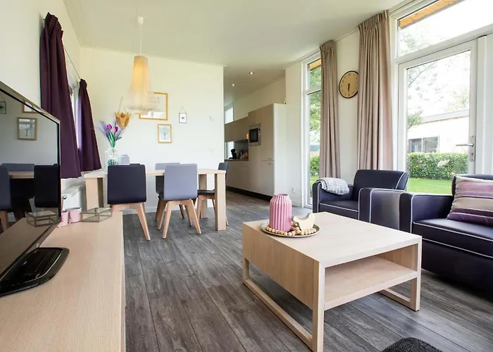 ホリデーパーク Recreatiepark Het Esmeer 3*