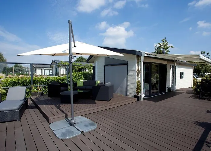 Holiday park Recreatiepark Het Esmeer 3*