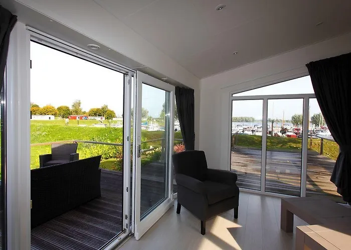 Recreatiepark Het Esmeer 3*