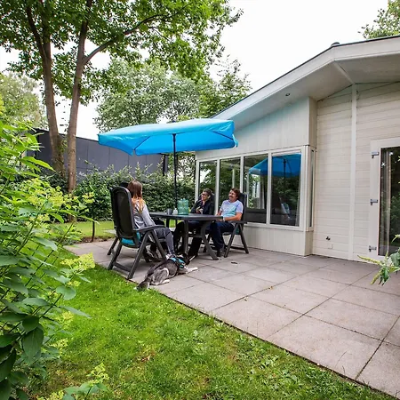 منتزه العطل Recreatiepark Het Esmeer Aalst