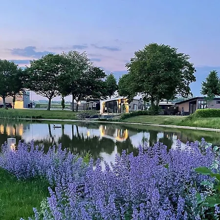 منتزه العطل Recreatiepark Het Esmeer 3*